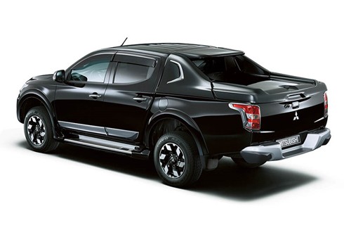 Mitsubishi Triton thêm động cơ mới giá 785 triệu tại Việt Nam ảnh 1