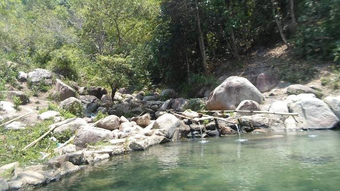 Các suối nước nóng tuyệt vời để chạy trốn mùa Đông ảnh 6