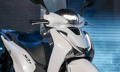 Vóc dáng Honda SH qua các thế hệ ảnh 14