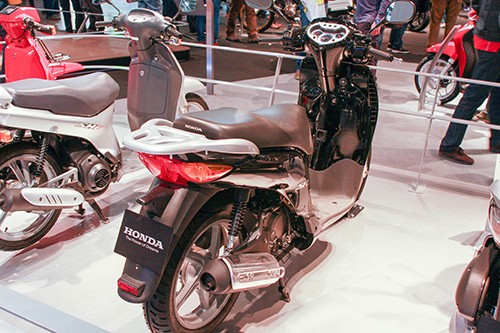 Vóc dáng Honda SH qua các thế hệ ảnh 6