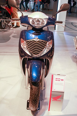 Vóc dáng Honda SH qua các thế hệ ảnh 7