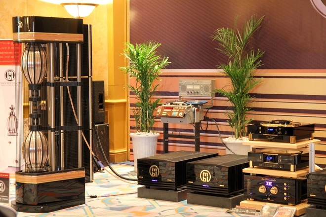 Bộ loa nặng 1,6 tấn giá 12 tỷ tại Hà Nội ảnh 1