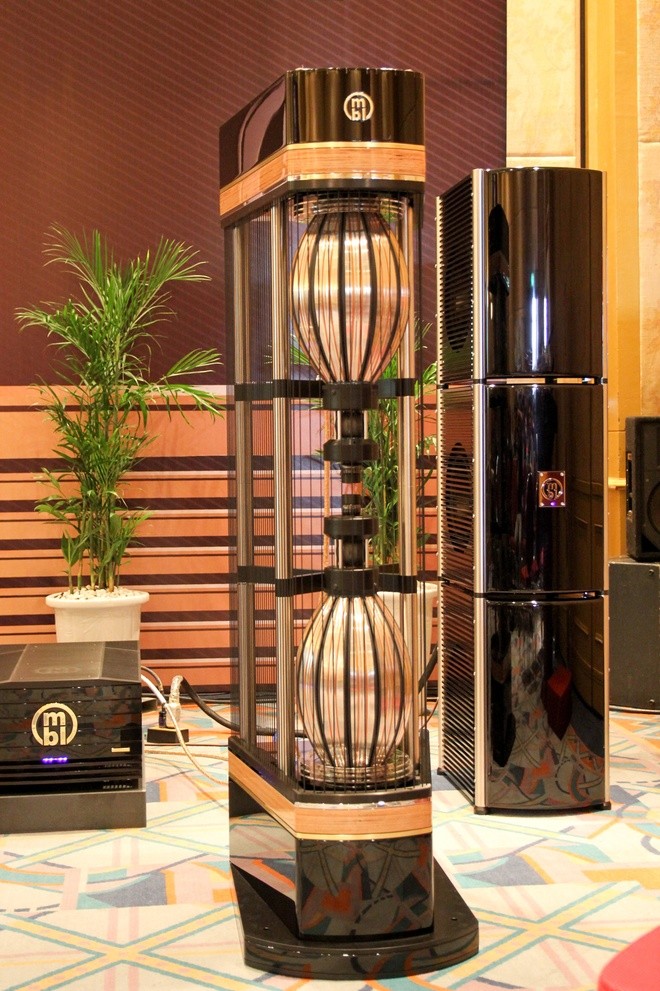 Bộ loa nặng 1,6 tấn giá 12 tỷ tại Hà Nội ảnh 2