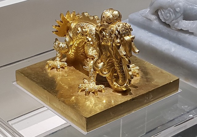 64 Bảo vật hoàng cung triều Nguyễn lần đầu về lại cố hương ảnh 2