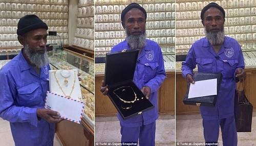 Công nhân vệ sinh bị chế nhạo trên mạng xã hội được tặng vàng ảnh 1