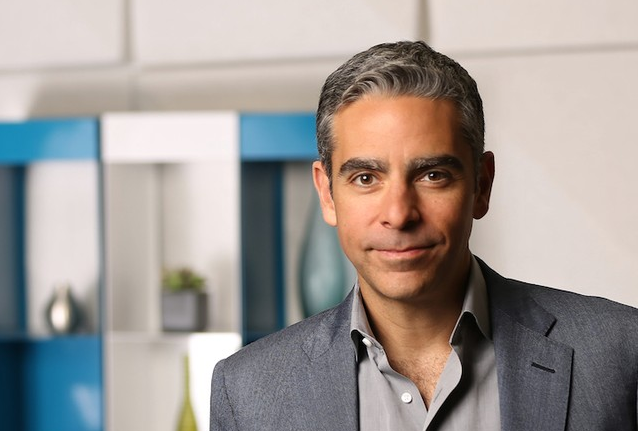 Điểm tên những bạn thân nhất của Mark Zuckerberg trên Facebook ảnh 3