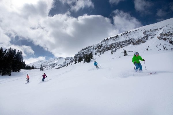 Bên trong khu trượt tuyết sang trọng của những người nổi tiếng ảnh 11