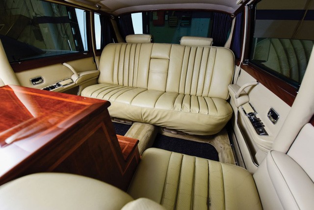 Chiêm ngưỡng hàng hiếm Mercedes-Benz 600 Pullman 1968 ảnh 8