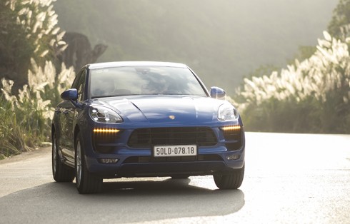 Porsche Macan 2017 - SUV cho người sành xe Việt ảnh 3