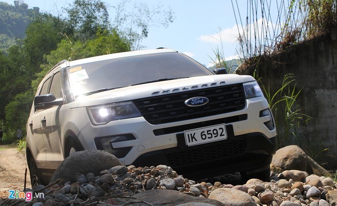 5 SUV cỡ lớn của các hãng xe bình dân tại Việt Nam ảnh 1