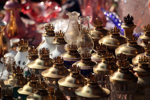 Thế giới đồ xưa cũ mỗi năm xuất hiện một lần ở phố cổ Hà Nội ảnh 2