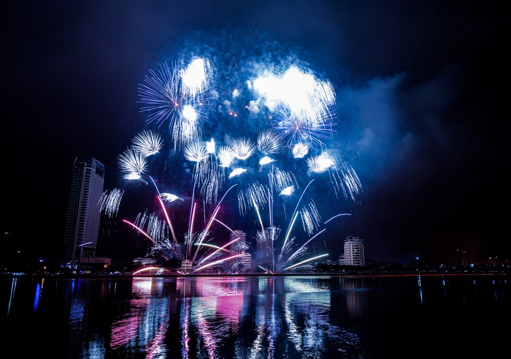 Festival pháo hoa quốc tế Đà Nẵng 2017 sẽ có 5 đêm bắn mang tên Hỏa - Thổ - Kim - Thủy - Mộc ảnh 7