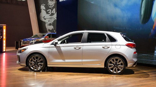 Hyundai Elantra GT - câu trả lời cho Mazda3 hatchback ảnh 2