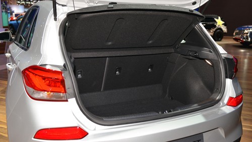 Hyundai Elantra GT - câu trả lời cho Mazda3 hatchback ảnh 4