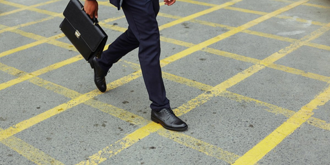 7 bao biện khiến bạn luôn ngập đầu trong nợ ảnh 2