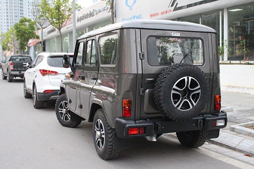 Xe SUV của Nga giá từ 460 triệu đồng tại Việt Nam ảnh 1