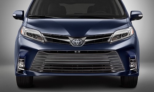 Toyota Sienna 2018 - bản nâng cấp cạnh tranh Honda Odyssey ảnh 1