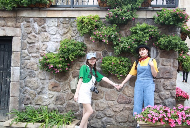 Sắc hoa rực rỡ tại Bà Nà Hills ảnh 9