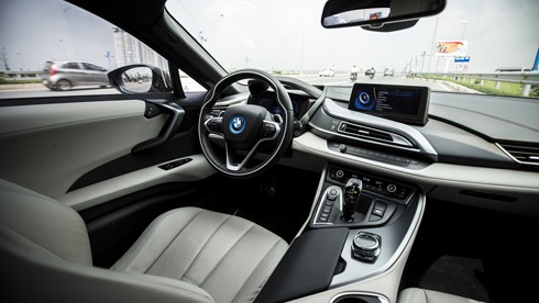 'Hiện tượng' BMW i8 sau hơn một năm giá còn 4 tỷ tại Việt Nam ảnh 3