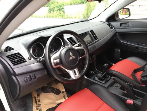 Mitsubishi Lancer Evo - sedan thể thao hàng hiếm tại Việt Nam ảnh 4