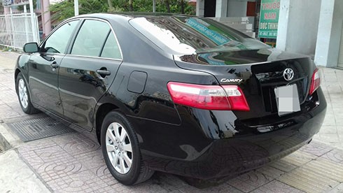Toyota Camry 2007 sau 10 năm giá gần 800 triệu tại Việt Nam ảnh 2