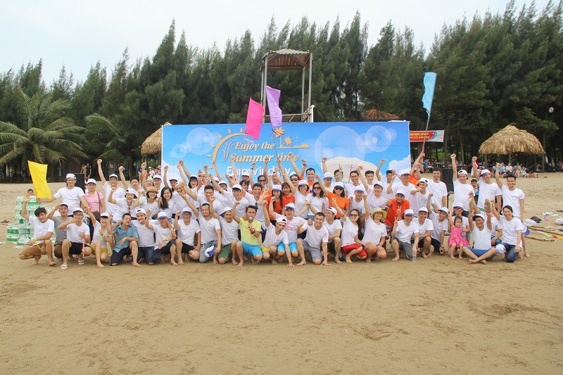 Eurowindow được vinh danh Top 100 Nơi làm việc tốt nhất Việt Nam 2016 ảnh 2