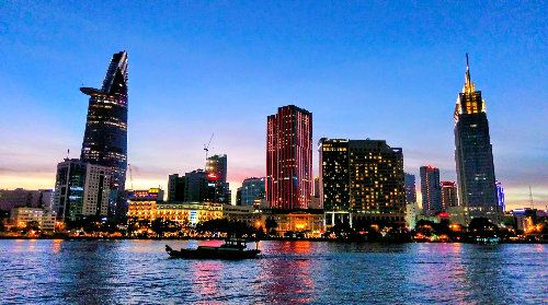 Điện thoại HTC U Ultra giảm gần 3 triệu đồng ảnh 2