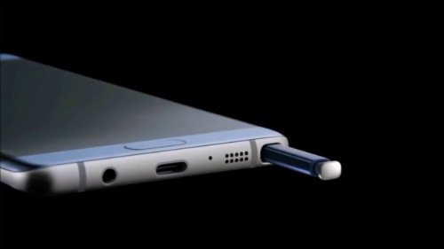 4 smartphone được mong đợi nhất cuối năm 2017 ảnh 3