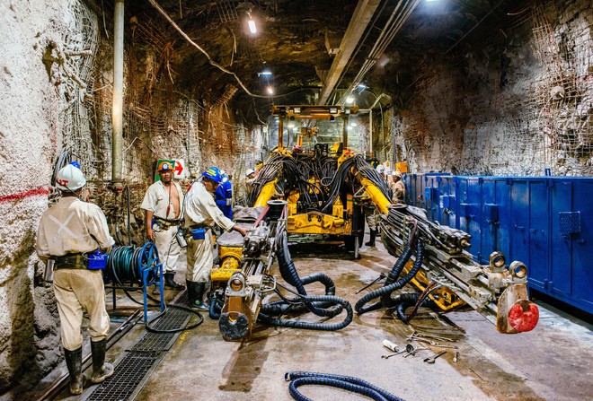 63 triệu ounce vàng ở Nam Phi đang được đào như thế nào ảnh 2