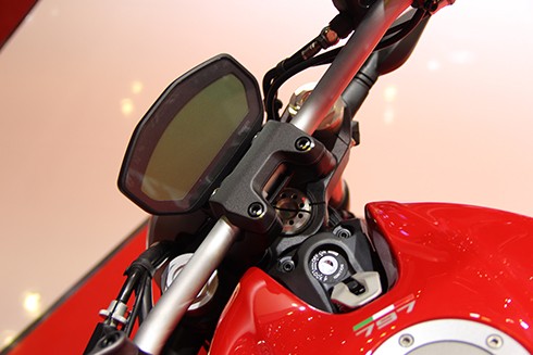 Ducati Monster 797 - nakedbike mới giá từ 388 triệu cho người Việt ảnh 2