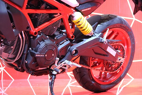 Ducati Monster 797 - nakedbike mới giá từ 388 triệu cho người Việt ảnh 4