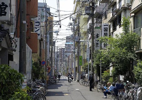 Cuộc sống của những người 'bốc hơi' khỏi xã hội Nhật ảnh 1