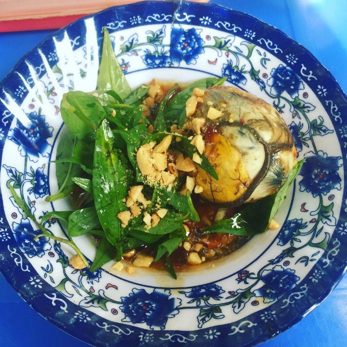 Bát bánh canh hơn 200.000 đồng 'huyền thoại' ở Sài Gòn ảnh 8