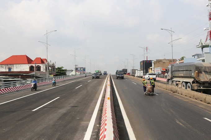 Cầu vượt hơn 500 tỷ đồng phía Tây TP HCM thông xe trước 3 tháng ảnh 3