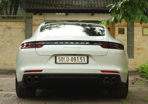 Porsche Panamera 4S 2017 - cái giá của 8 tỷ tại Việt Nam ảnh 4