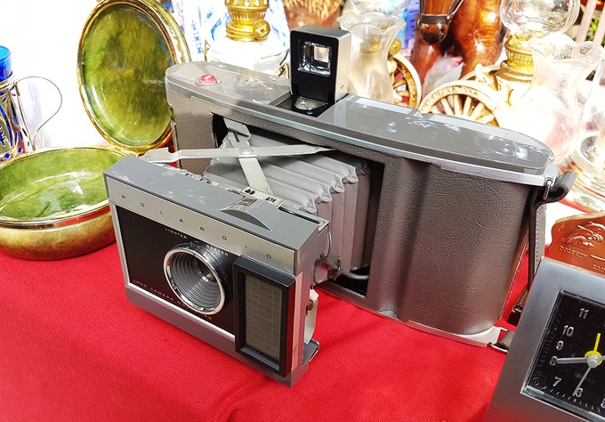 Tìm đồ công nghệ 'chất' giữa chợ ve chai Sài Gòn ảnh 4