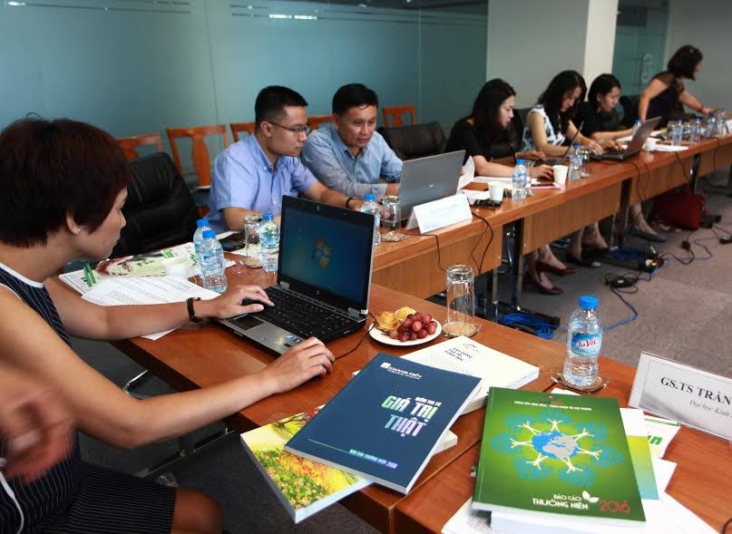 Hinh ảnh ngày đầu tiên chấm giải Báo cáo thường niên năm 2017 ảnh 11 Hinh ảnh ngày đầu tiên chấm giải Báo cáo thường niên năm 2017 ảnh 11