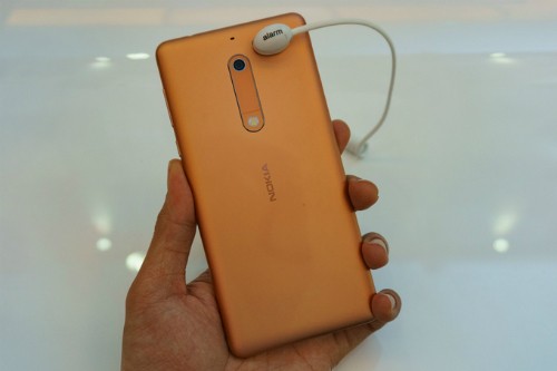 5 smartphone giá tốt, chạy Android mới nhất ảnh 5