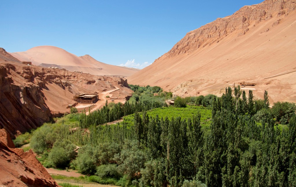 Những ốc đảo ấn tượng khắp thế giới ảnh 8