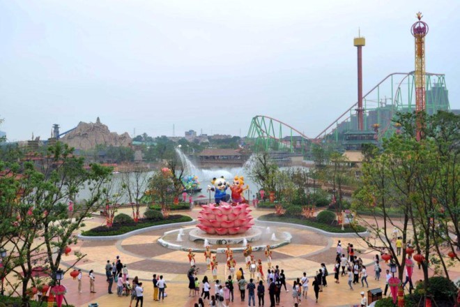 Tỷ phú giàu thứ hai Trung Quốc bán 76 khách sạn là chiêu trò? ảnh 1