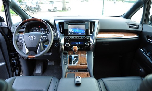 Toyota Alphard chuẩn bị phân phối tại Việt Nam ảnh 2