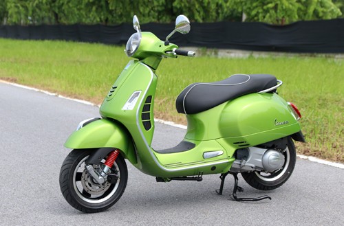 Vespa GTS300 giá 120 triệu - đòn đánh mạnh vào Honda SH ảnh 2