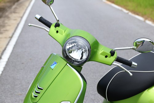 Vespa GTS300 giá 120 triệu - đòn đánh mạnh vào Honda SH ảnh 3