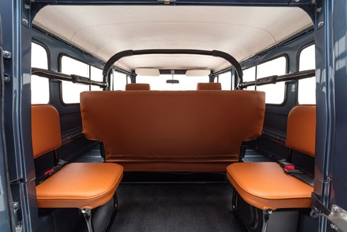 FJ40 Land Cruiser - xế phượt cổ điển Toyota thời hiện đại ảnh 8