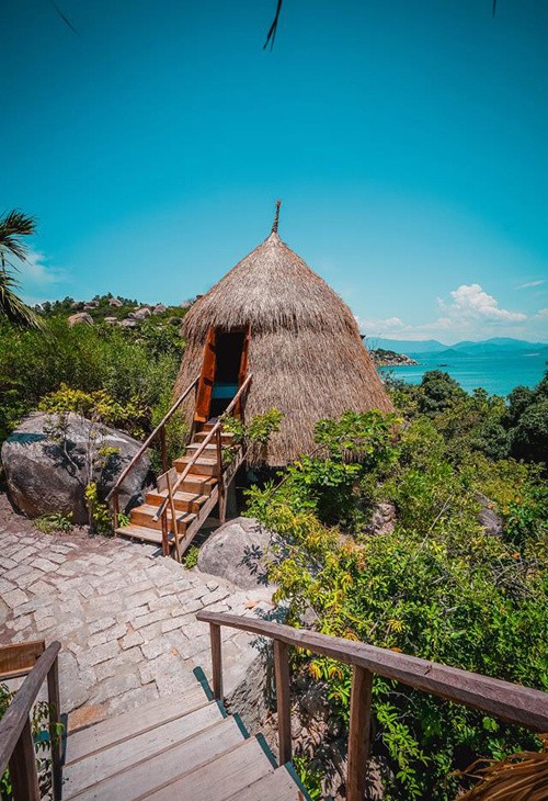 Lều tổ chim và nhà hang đá bên bờ vịnh Cam Ranh ảnh 2