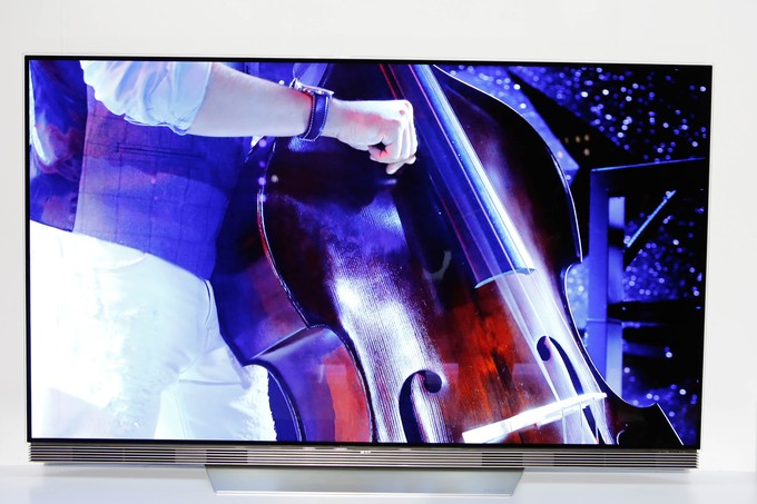 LG Signature W - TV OLED mỏng nhất Việt Nam ảnh 5