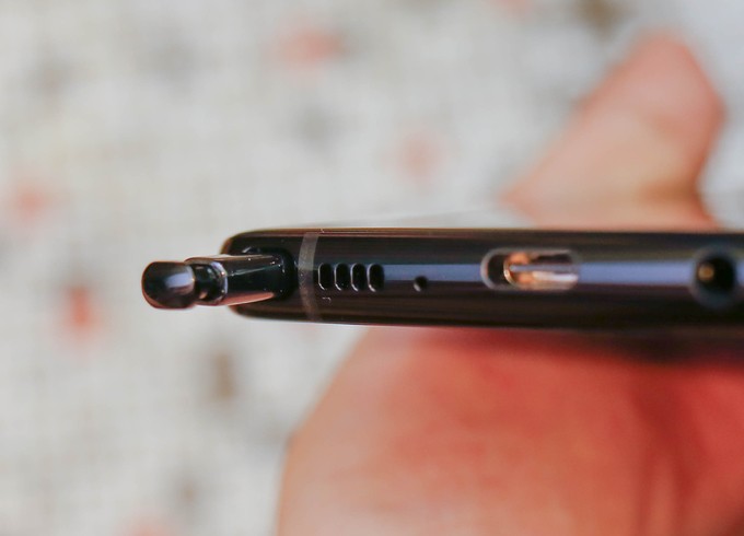 Mở hộp Galaxy Note 8 đầu tiên tại Việt Nam ảnh 8