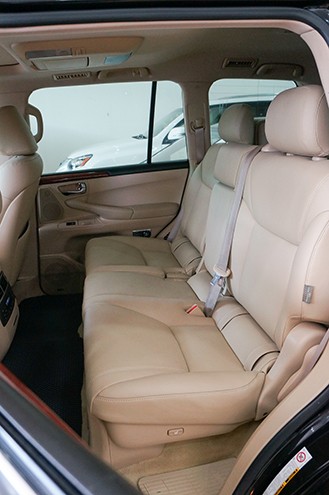 Lexus LX570 đời 2008 giá gần 2,5 tỷ - 'vua' giữ giá ở Việt Nam ảnh 3