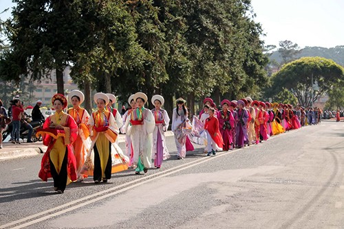 Đà Lạt dự kiến đón 150.000 khách tham dự lễ hội hoa ảnh 1