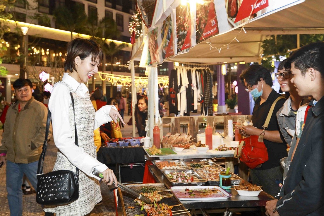 Đến với Coco Starlight Fest, tha hồ tậu đồ “truất” cho năm Mậu Tuất ảnh 1